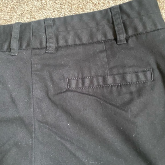 Land ‘N Sea Black Shorts - Size 4. - Picture 6 of 6